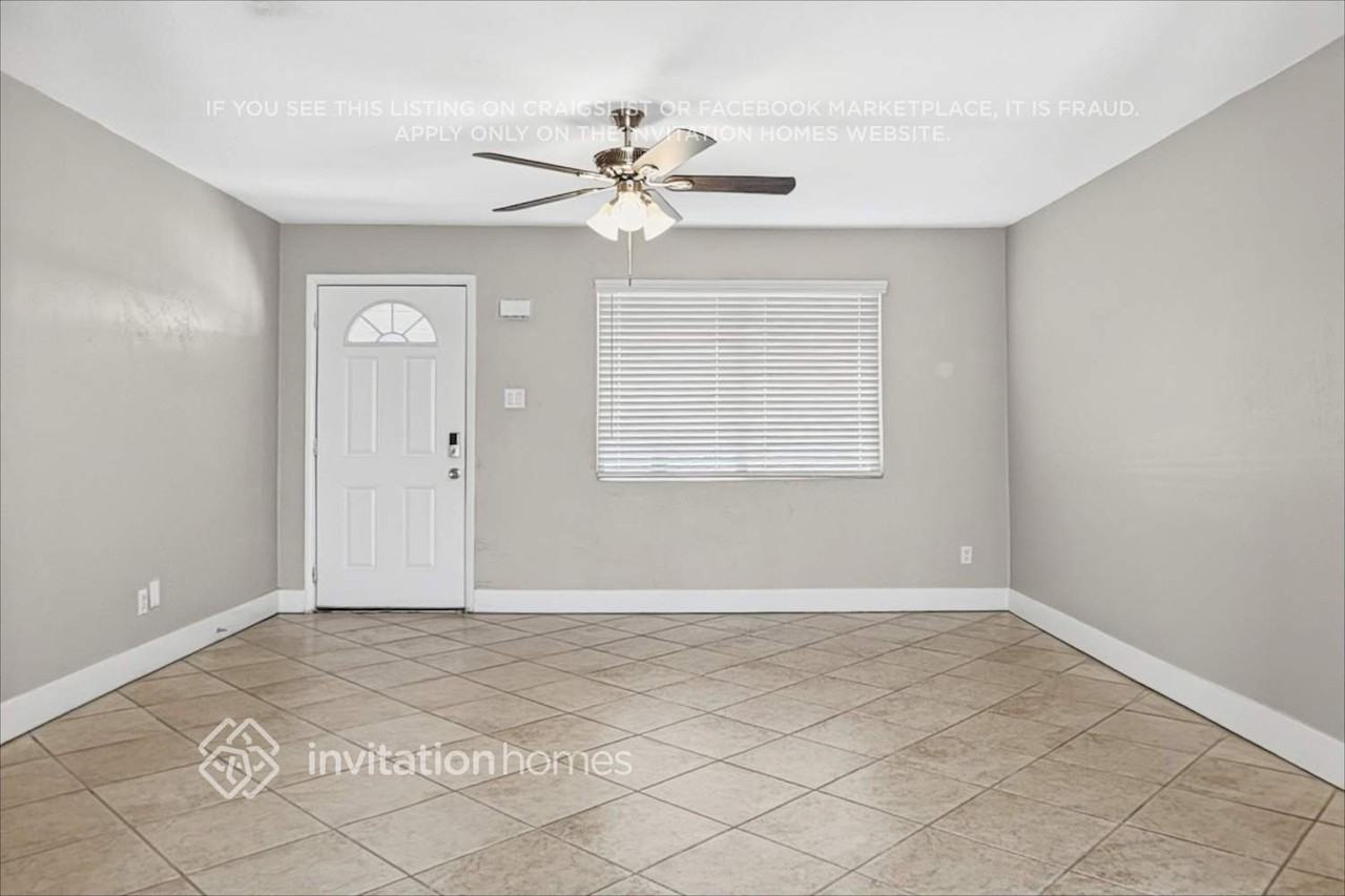 7005 N 76th Dr - Photo 5 of 20