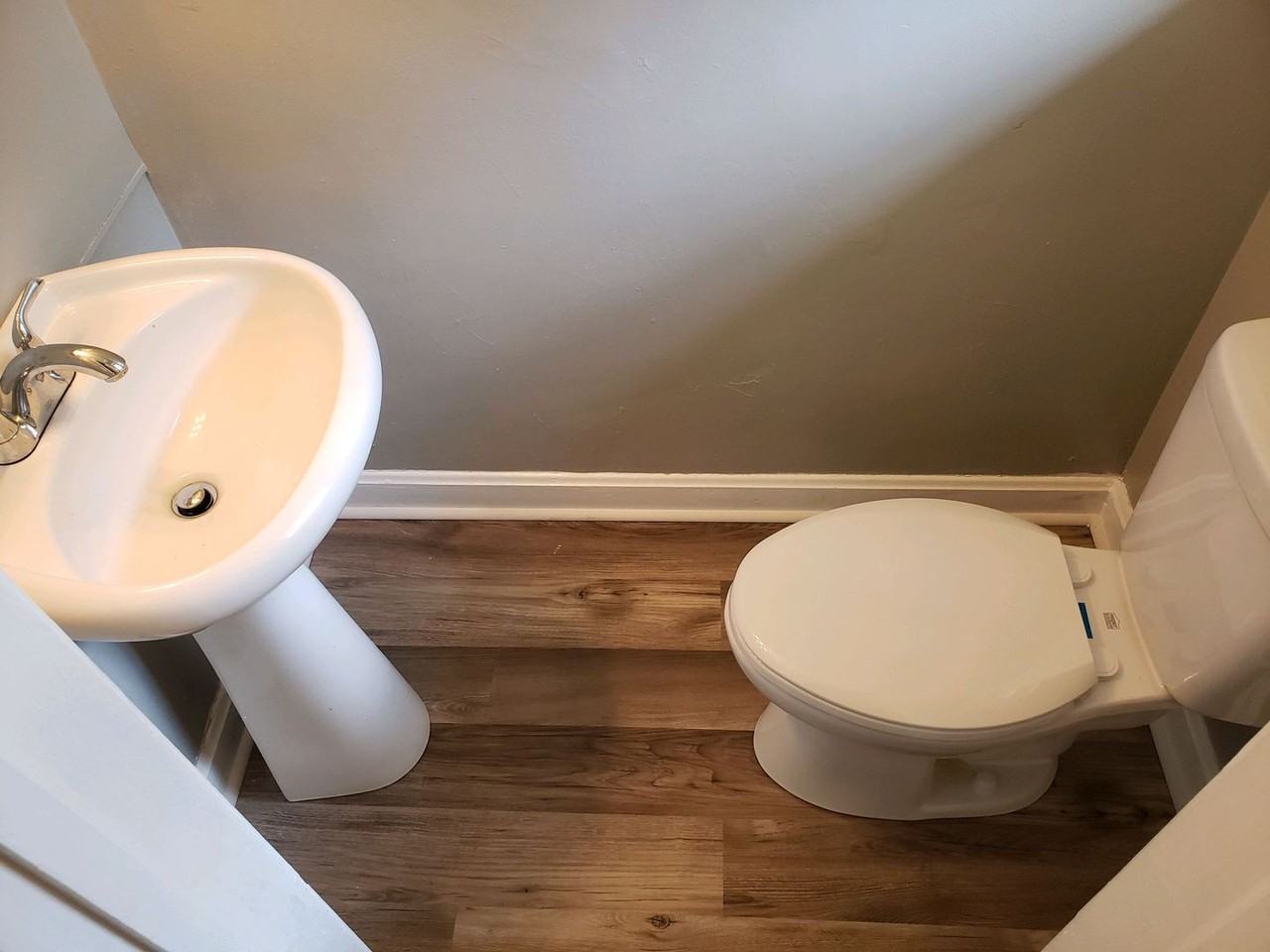 866 Rankin St - Photo 4 of 14