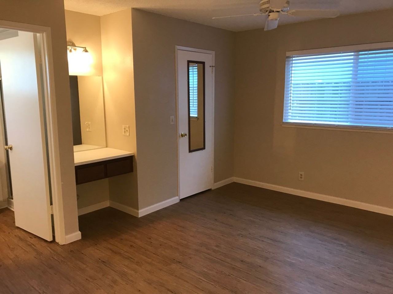 5532 E Knoll Dr - Photo 6 of 8
