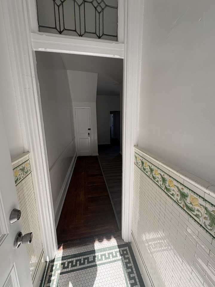 214 S 13th St 1st Fl #1F - Photo 2 of 11