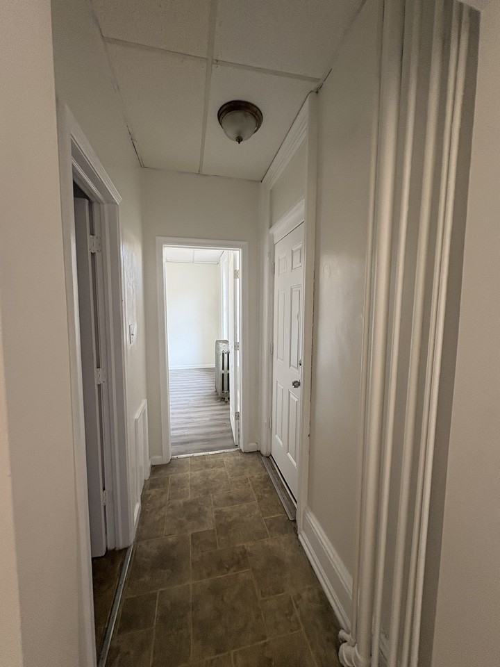 214 S 13th St 1st Fl #1F - Photo 7 of 11