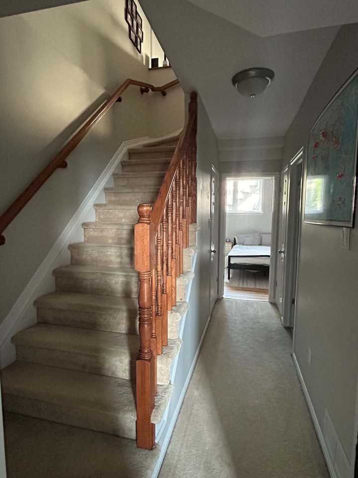 706 Reardon Private - Photo 5 of 11