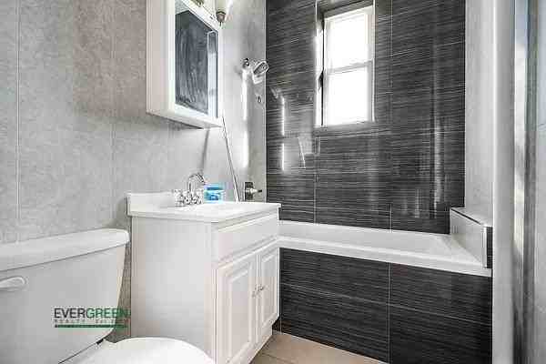 2785 East 15th Street #4 - Photo 4 of 6