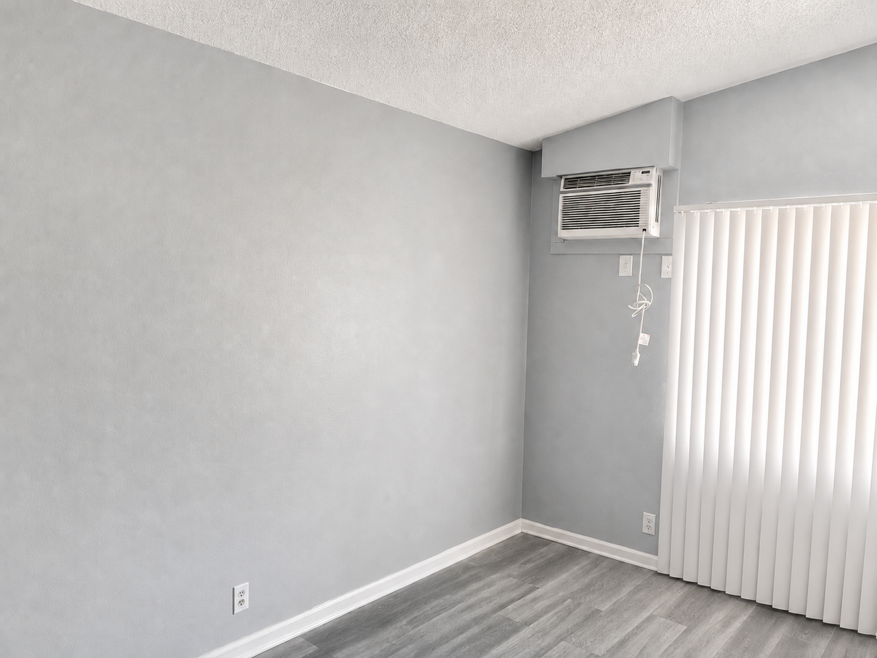 34976 Avenue A - J #J - Photo 3 of 29