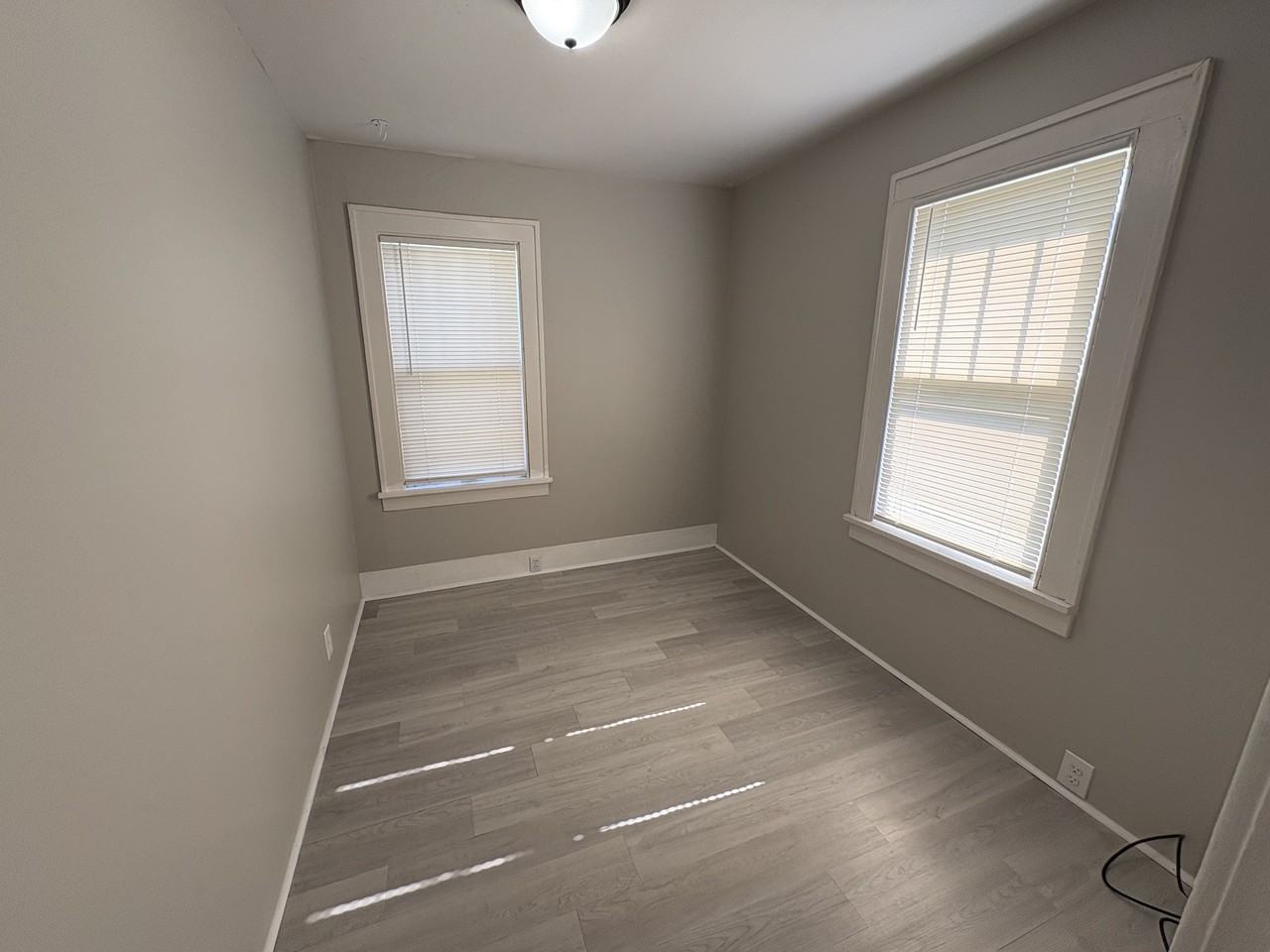 713 East Moneta Avenue - Photo 3 of 12