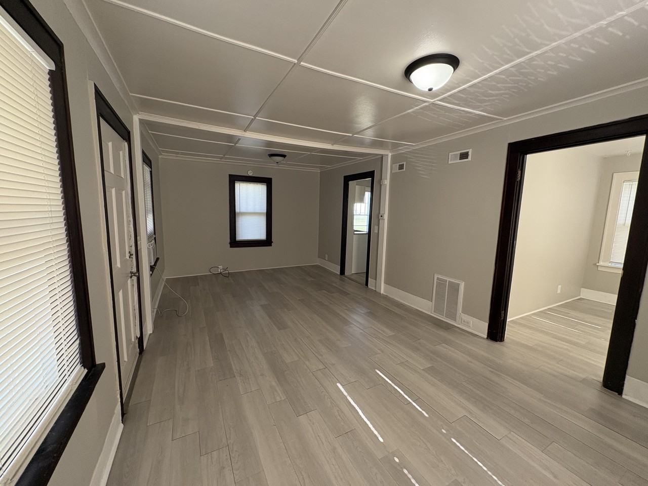 713 East Moneta Avenue - Photo 6 of 12