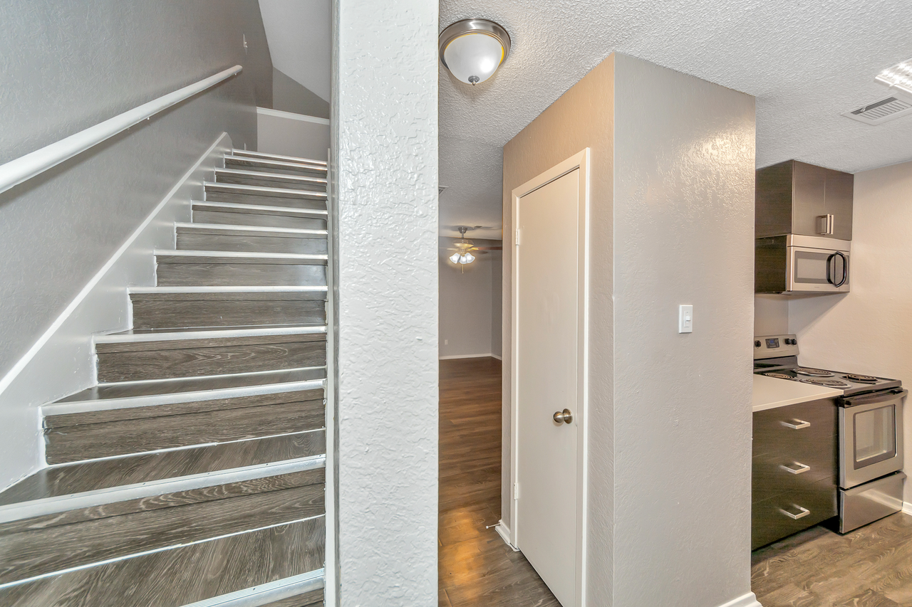 Hulen Park Place - Photo 3 of 20