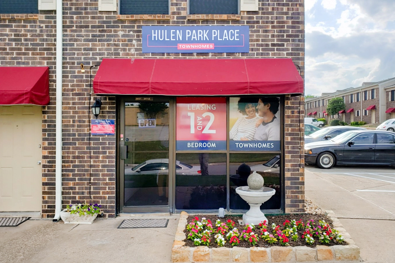 Hulen Park Place - Photo 6 of 20