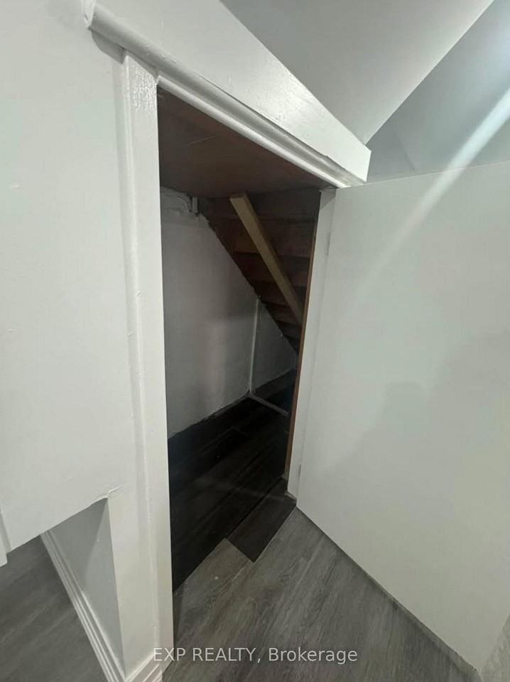 148 Cosburn Avenue - Photo 2 of 12