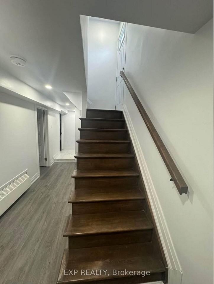 148 Cosburn Avenue - Photo 3 of 12