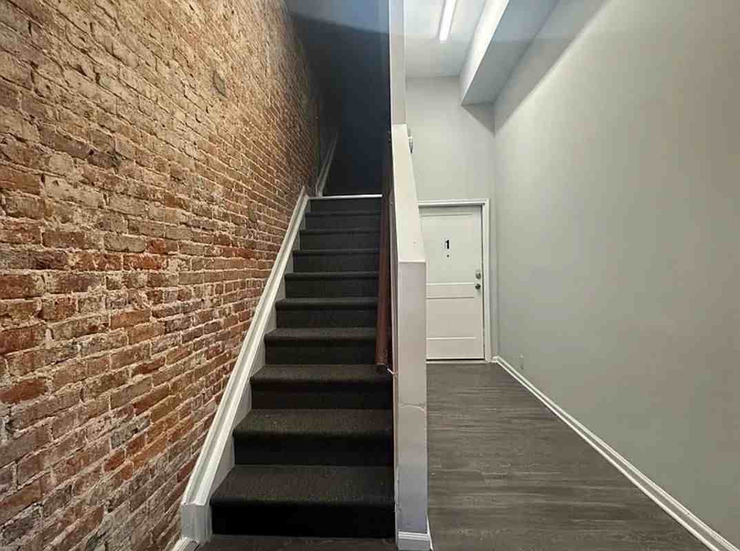 1410 Madison Ave ##2 - Photo 6 of 35