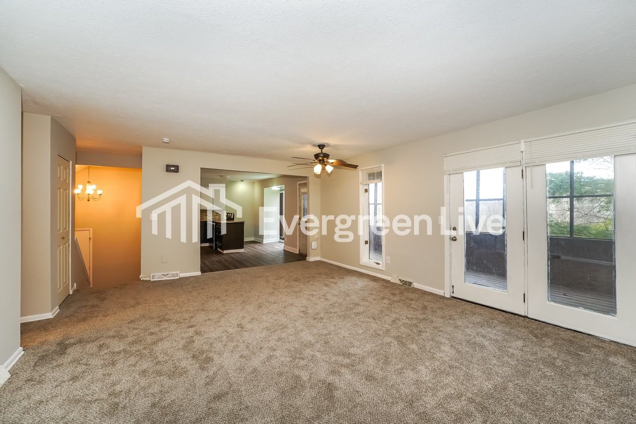 412 Wyoga Lake Blvd - Photo 2 of 15