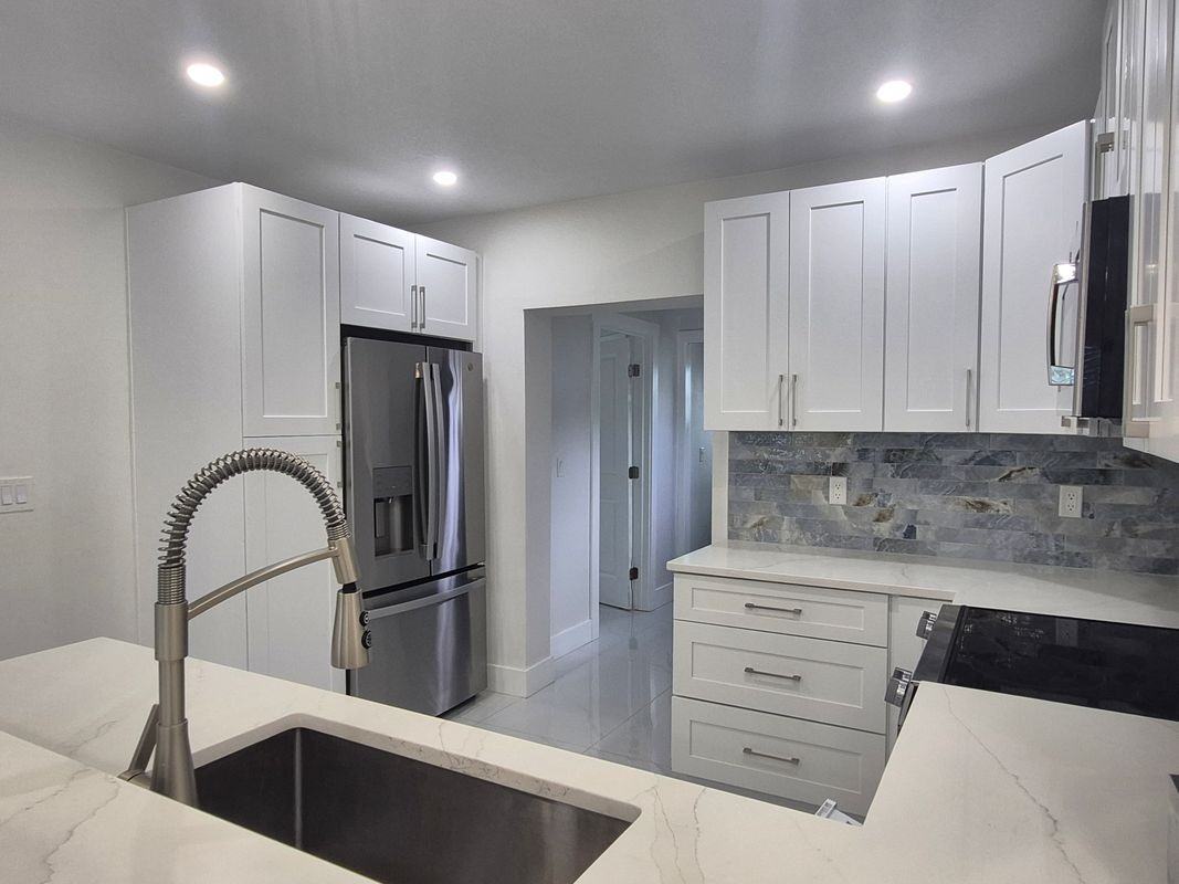 6108 S Main Ave - Photo 7 of 15