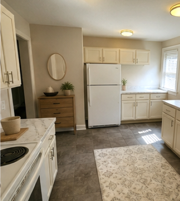 656 Parsells Ave - Photo 6 of 11