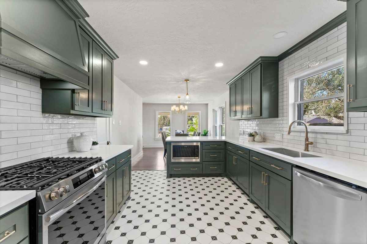 3725 Griggs Rd - Photo 3 of 38