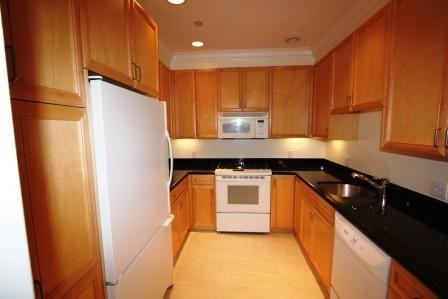 438 Locust St - Photo 3 of 10