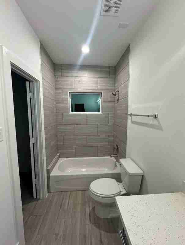 7608 Easter St - Photo 7 of 22