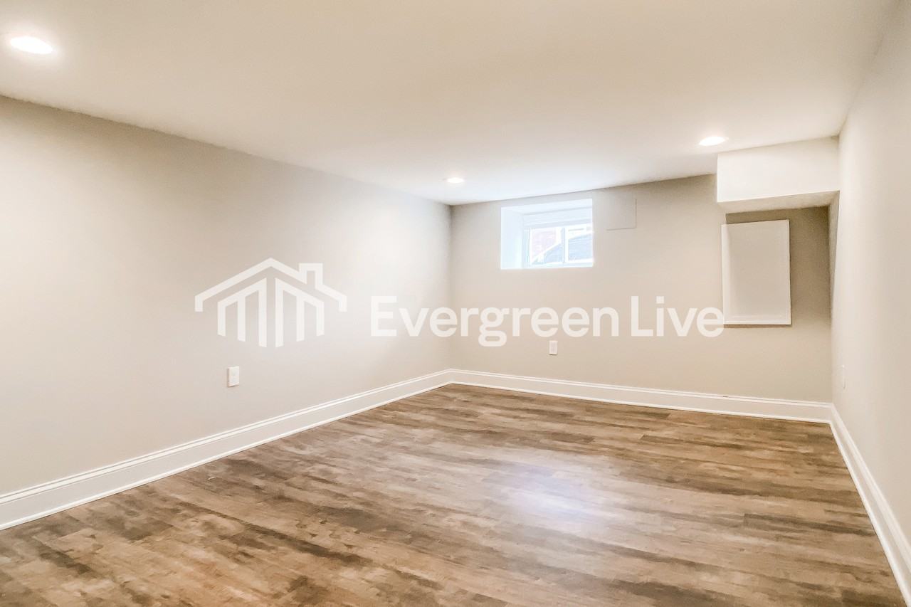 427 N Streeper St - Photo 6 of 15