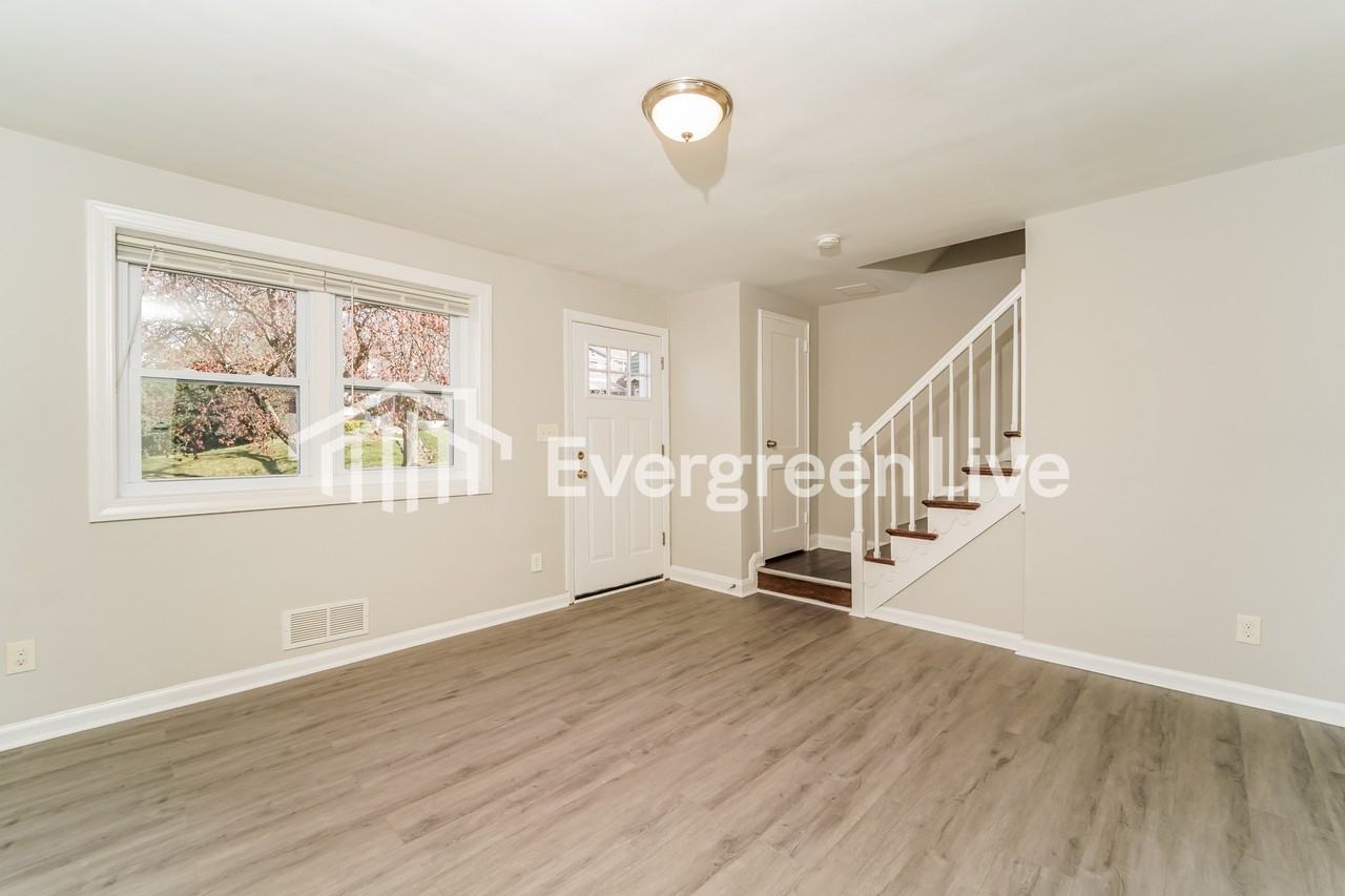 966 Saint Agnes Ln - Photo 2 of 15