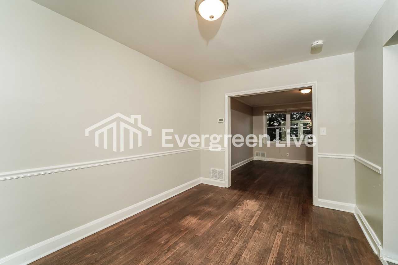 8624 Oak Rd - Photo 4 of 13