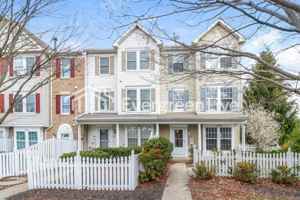 featured image of 8201 Oakleigh Rd