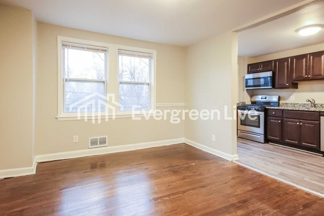 1118 Newfield Rd - Photo 3 of 15