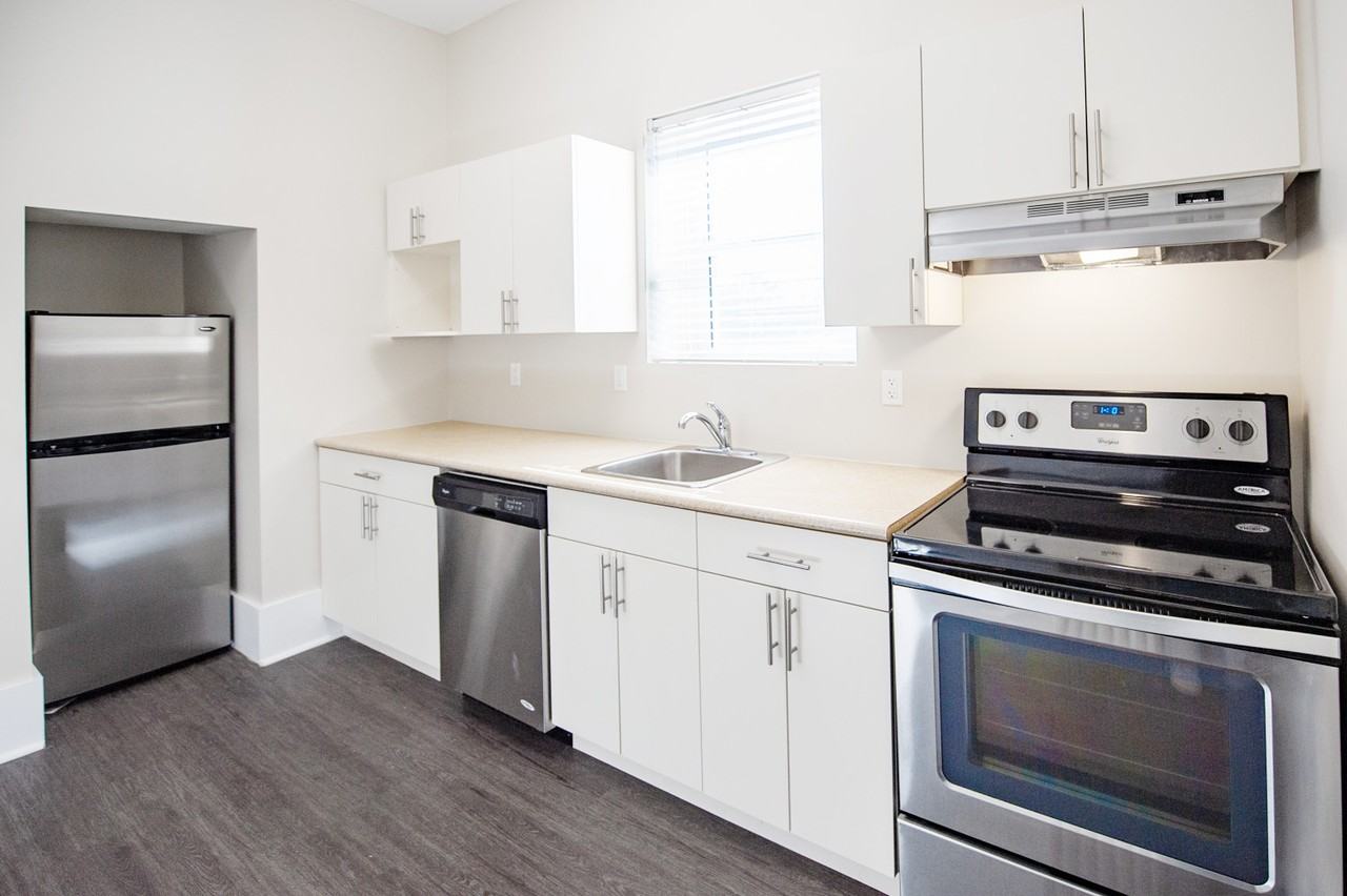 626 Jessie Avenue - Photo 3 of 16
