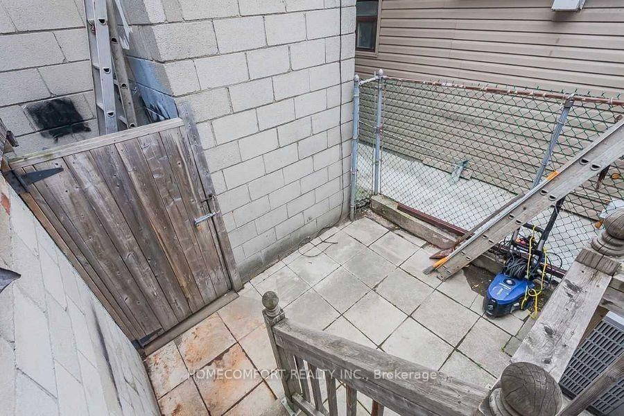 208 Manning Avenue - Photo 16