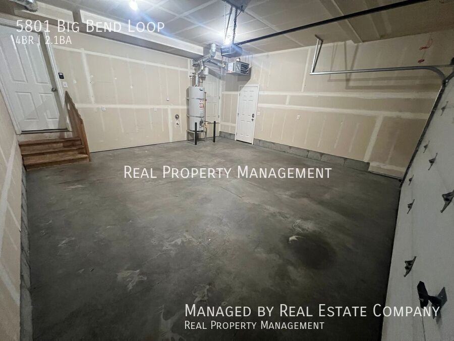 5801 Big Bend Loop - Photo 6 of 21