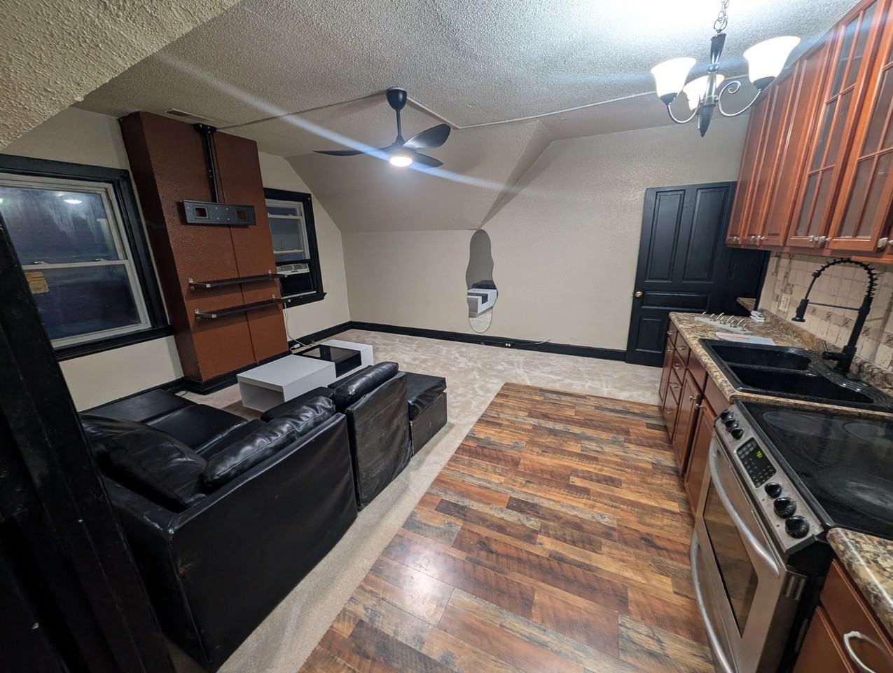 824 Windham Ave #3 - Photo 5 of 9