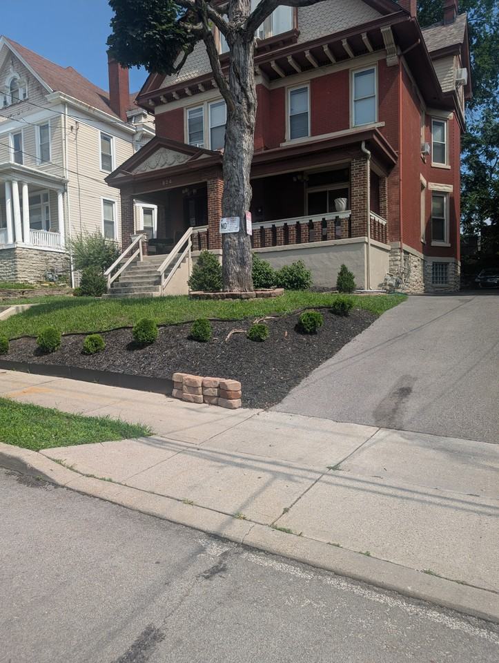 824 Windham Ave #3 - Photo 7 of 9