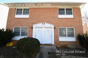 featured image of 982 College Ave