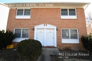 982 College Ave - Photo 1 of 1