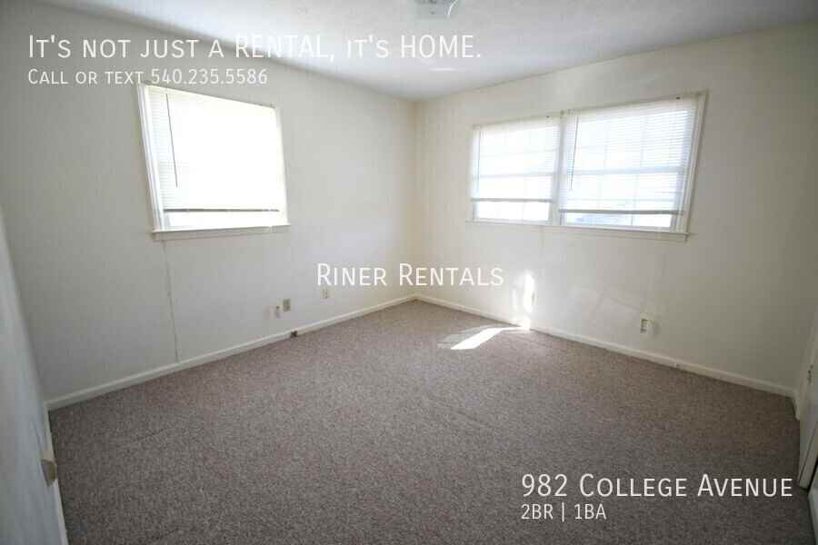 982 College Ave - Photo 5 of 6