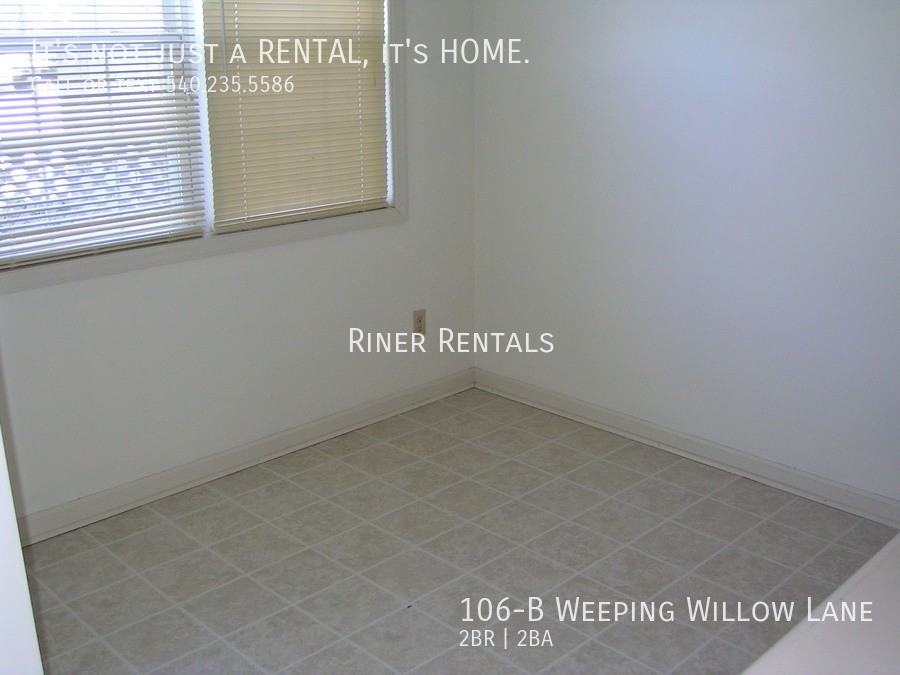 106 Weeping Willow Ln Apt B - Photo 5 of 7
