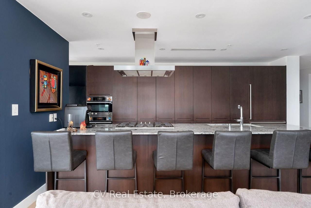 180 University Avenue - Photo 4