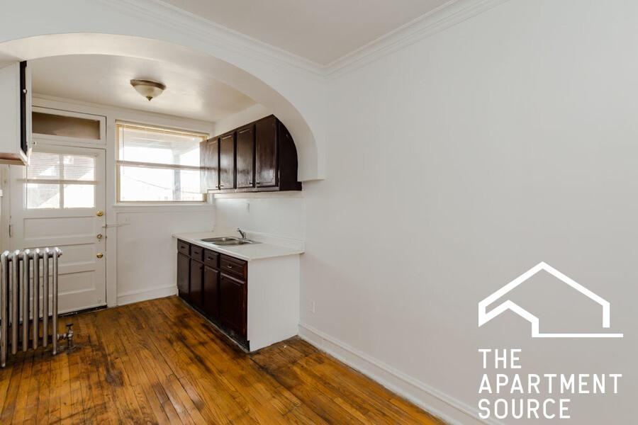 2111 Grove Ave #110 - Photo 2 of 9