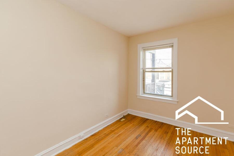 2111 Grove Ave #110 - Photo 6 of 9