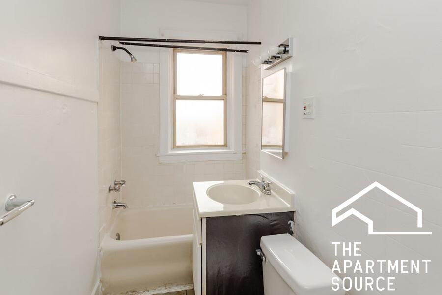 2111 Grove Ave #110 - Photo 7 of 9