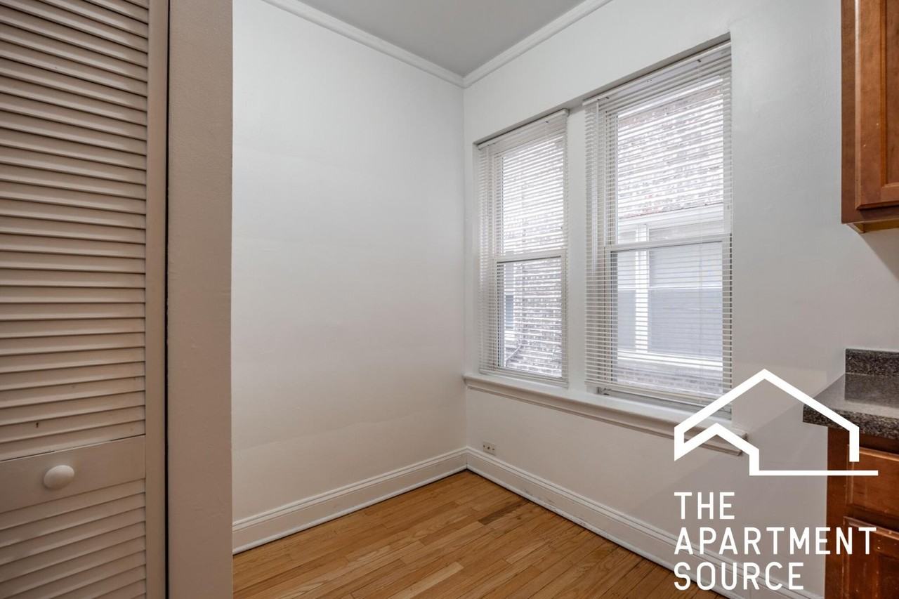 7350 N Damen Ave #G - Photo 4 of 14