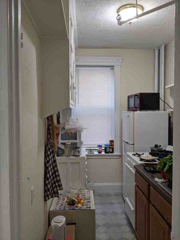 360 Riverway - Photo 4 of 50