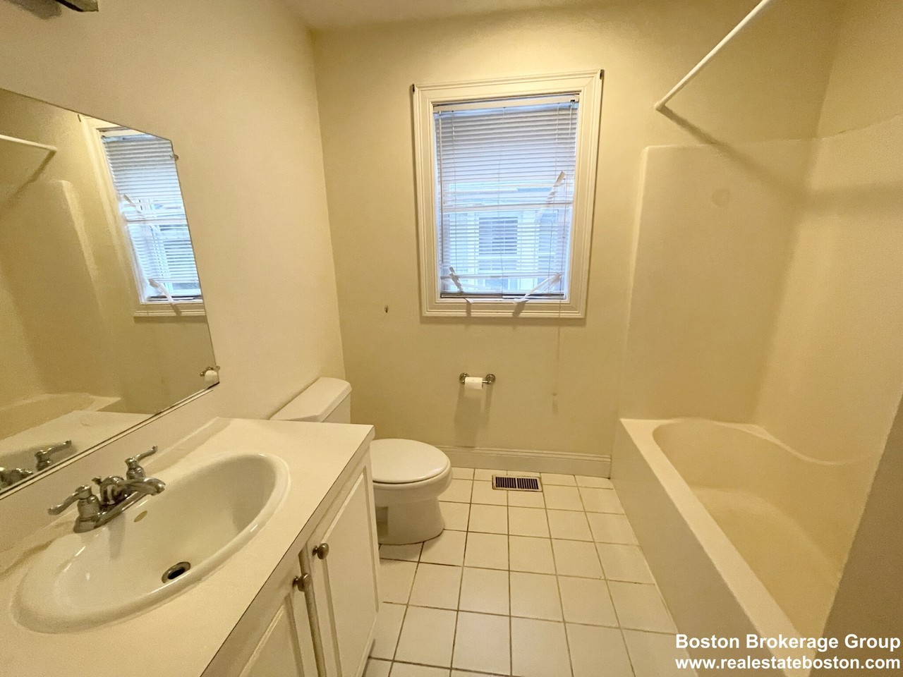 128 Hillside St #2 - Photo 6 of 6