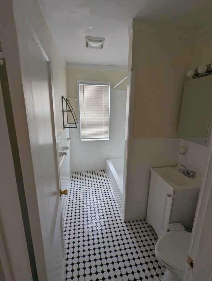 15 Egerton Rd #1 - Photo 3 of 25