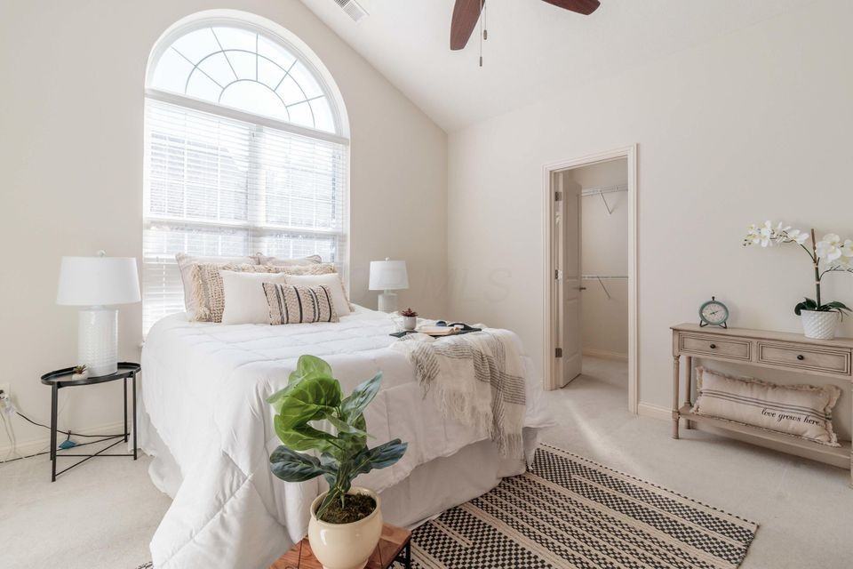 7518 Acela St - Photo 5 of 22