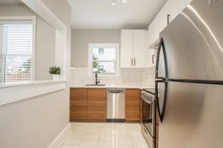 14 Welland Ave - Photo 1 of 1