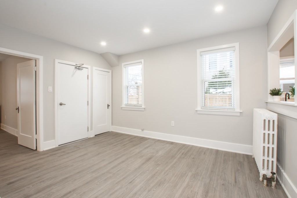 14 Welland Avenue - Photo 4 of 16