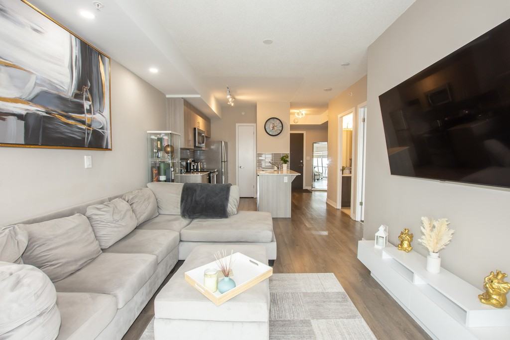 550 North Service Road - 1102 - Photo 4 of 20