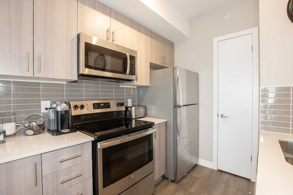 550 North Service Road - 1102 - Photo 7 of 20