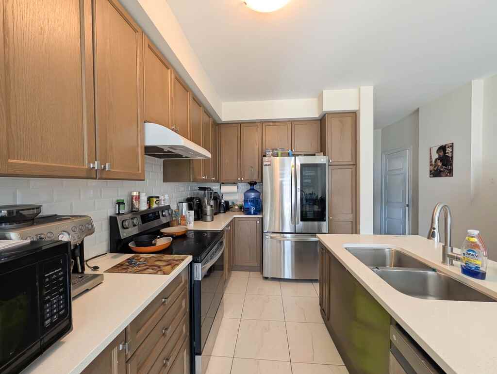 150 Explorer Way - Photo 4 of 25