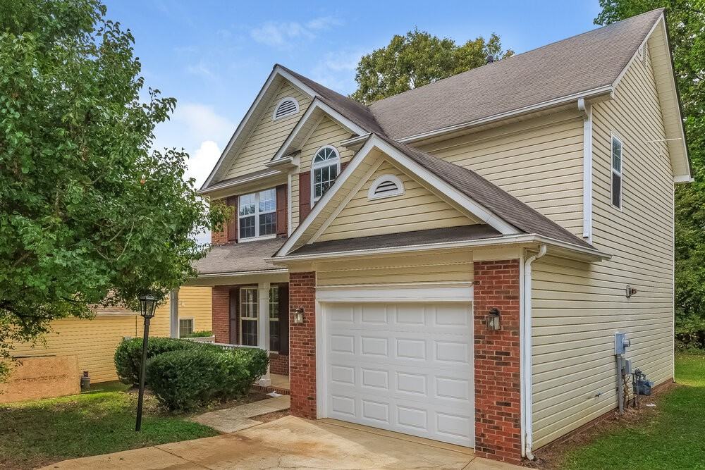 7526 Fallow Ln - Photo 2 of 16